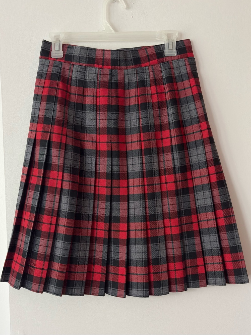 Vintage Reitmans Canadian Made Red Tartan Pleated Midi Skirt | Size 11